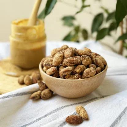 Mandle v karamelu s arašídovým máslem 6 x 250 g